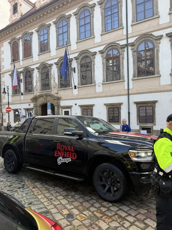Skůtršňůra, Praha – fotka 7