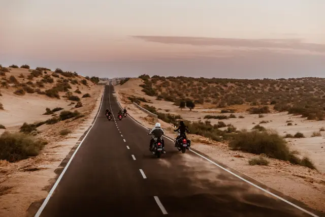 Royal Enfield Super Meteor 650, foto 10