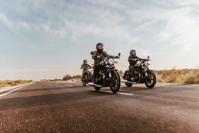 Royal Enfield Super Meteor 650, foto 12
