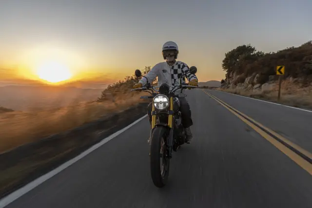 Royal Enfield Bear 650, foto 57