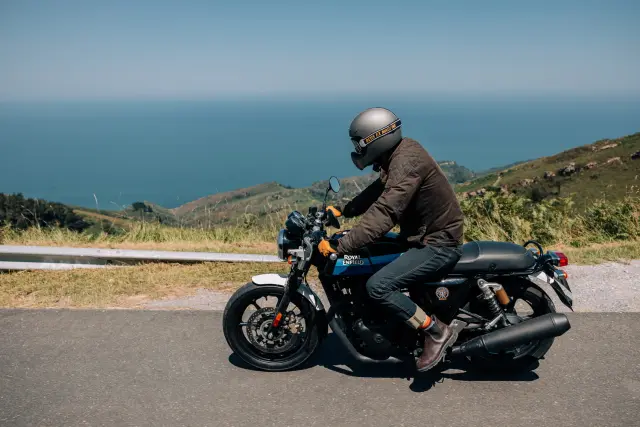 Royal Enfield Continental GT 650, foto 11