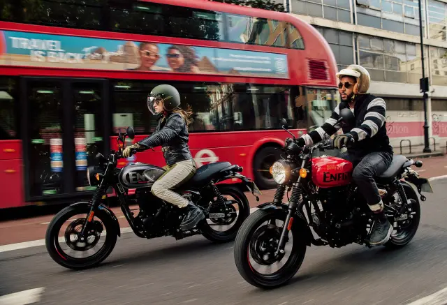 Royal Enfield Hunter 350, fotografie 32