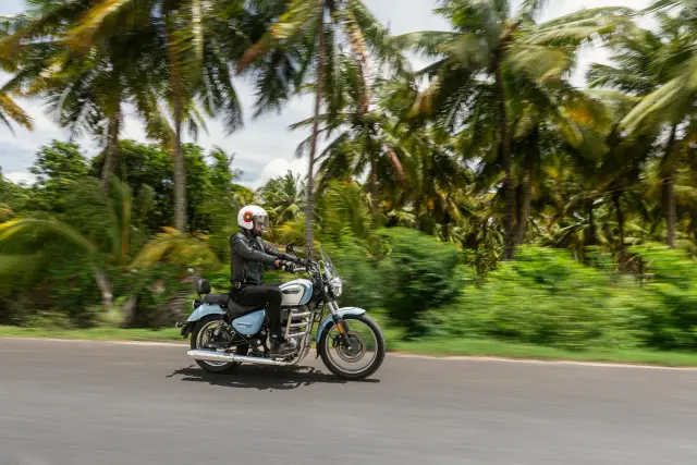 Royal Enfield Meteor 350, foto 32