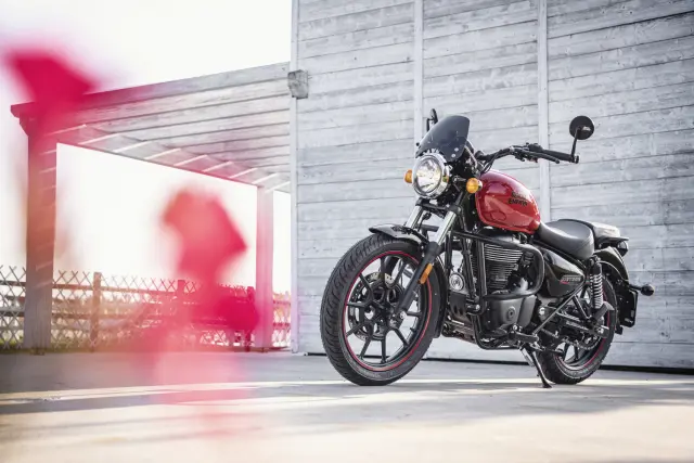Royal Enfield Meteor 350, foto 168