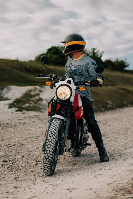 Royal Enfield Scram 411, foto 50