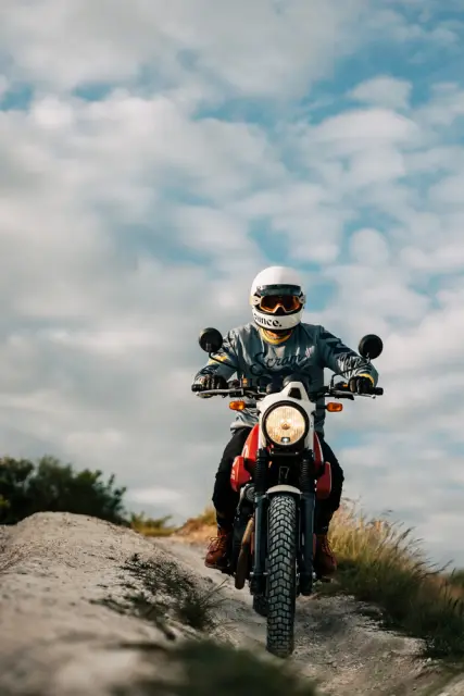 Royal Enfield Scram 411, foto 58