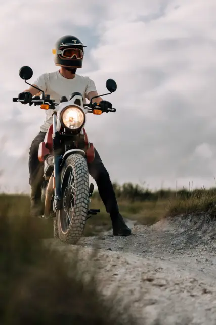 Royal Enfield Scram 411, foto 62