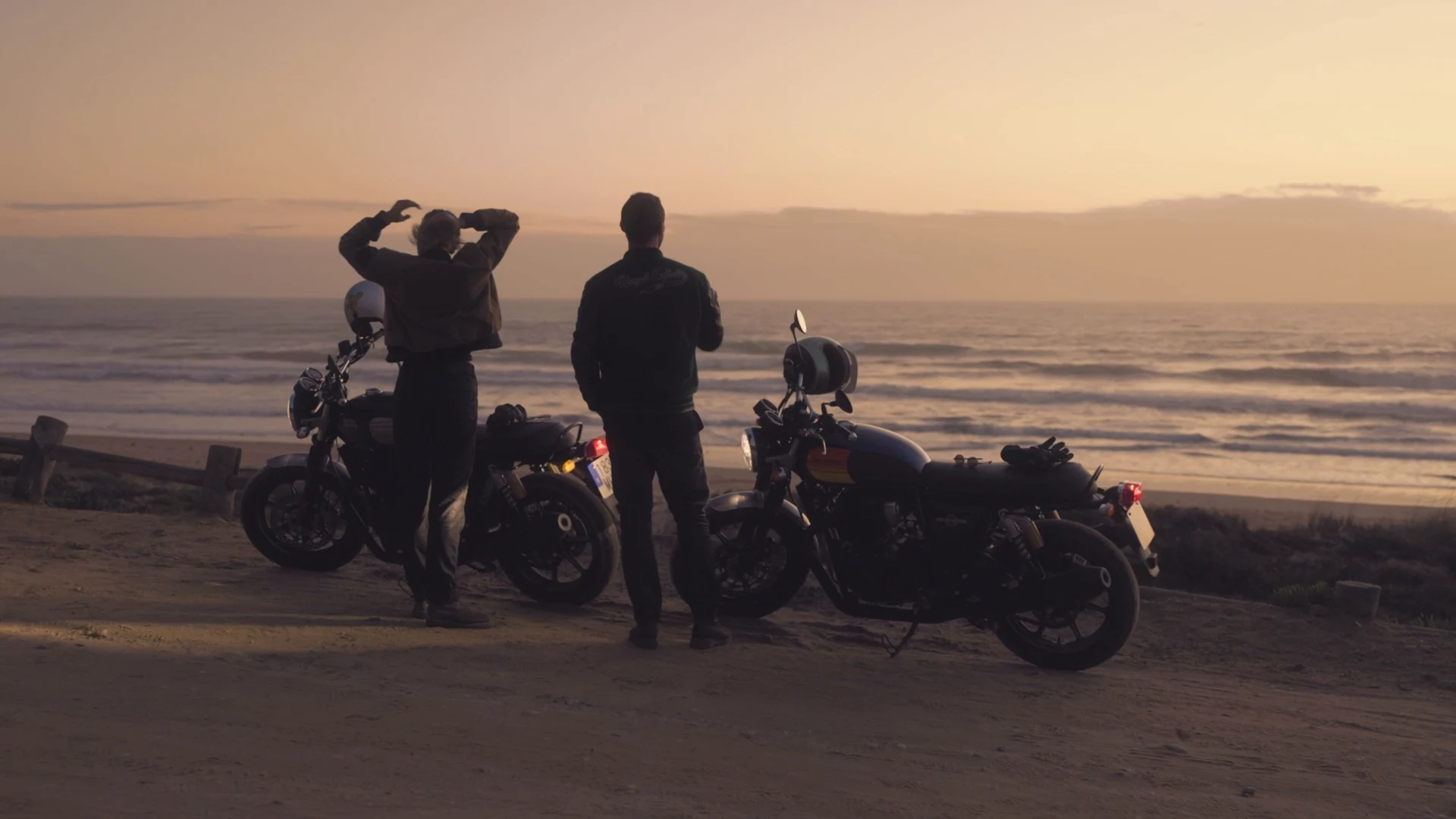 Ilustrační záběr z filmu Royal Enfield