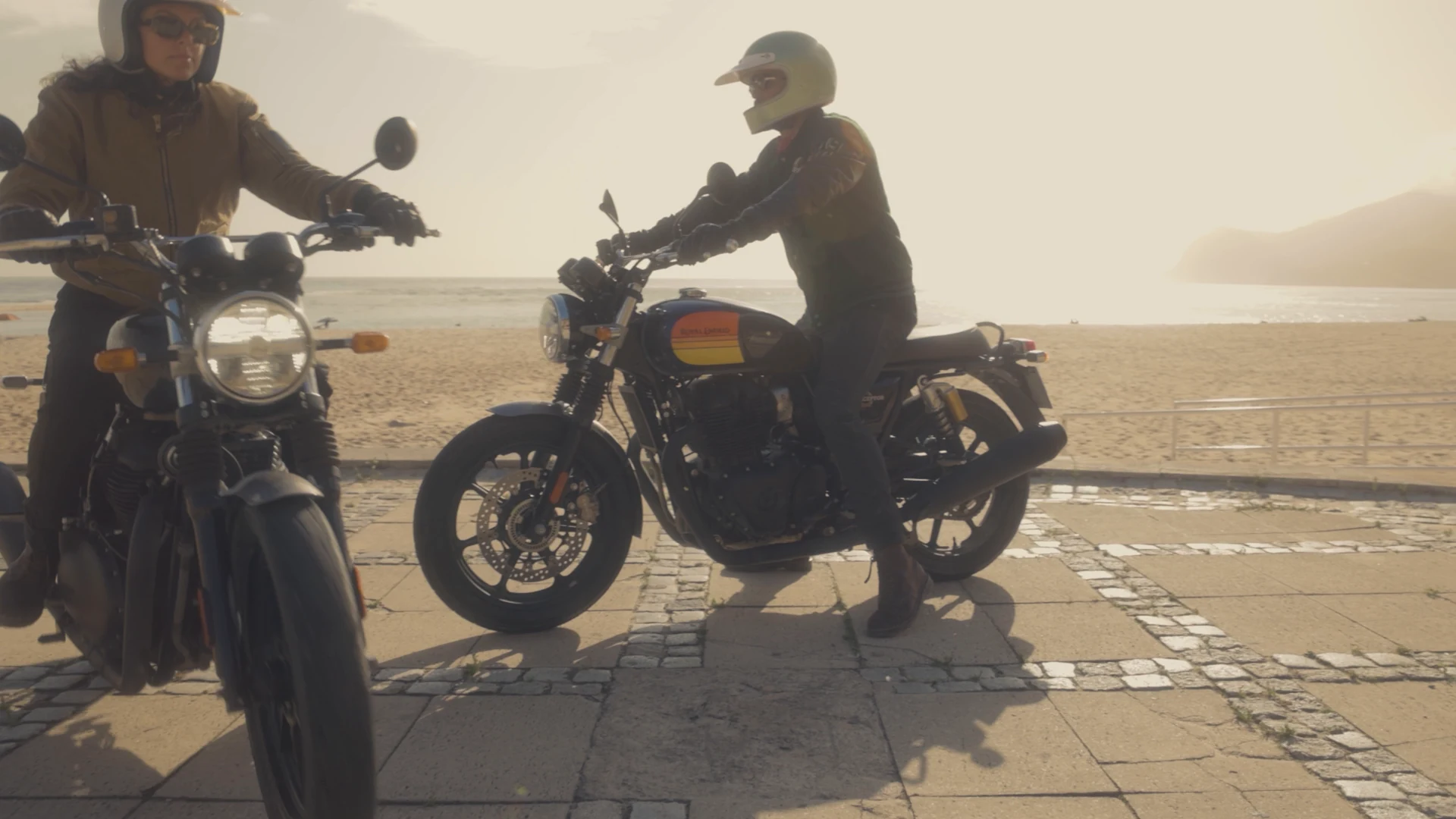 Ilustrační záběr z filmu Royal Enfield
