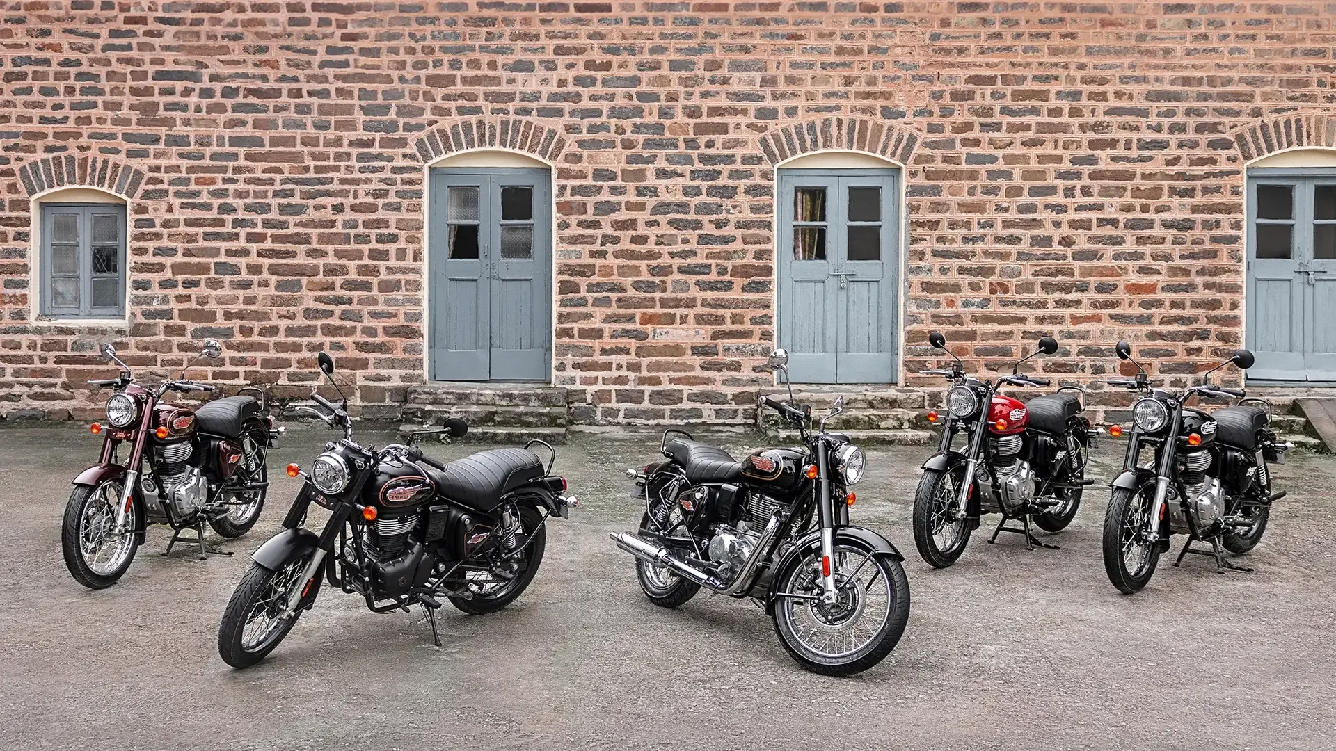 Royal Enfield Bullet 350 – gallery photo 4