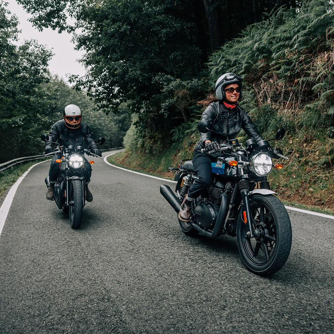 Royal Enfield Continental GT 650 su strada – foto 1