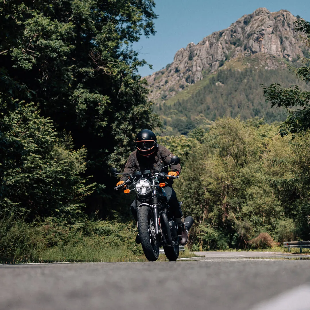 Royal Enfield Continental GT 650 su strada – foto 6