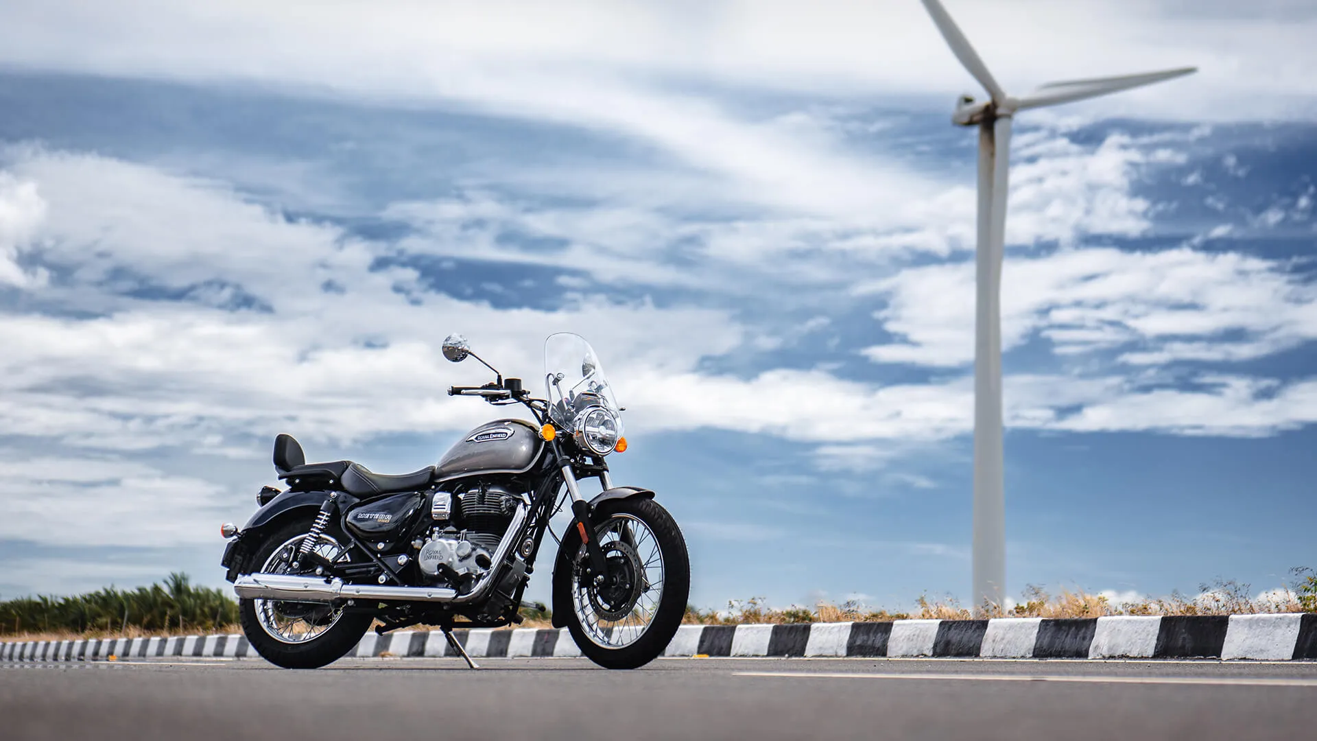 सड़क पर Royal Enfield Meteor 350 – तस्वीर 3