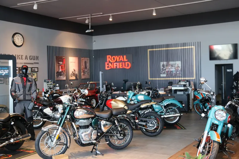 Showroom Royal Enfield GARAGE v Terezíně